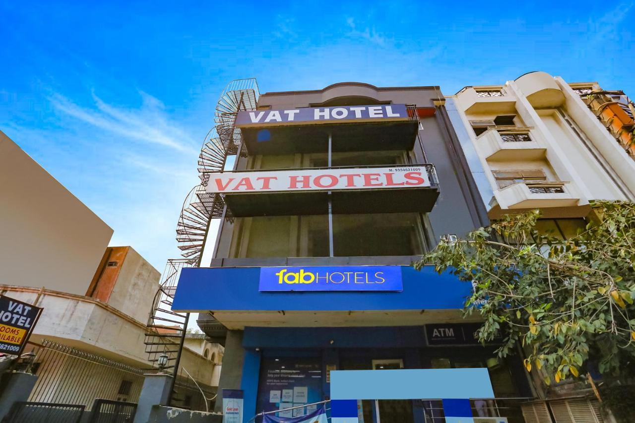 Fabhotel Vat - Meera Bagh Delhi  Extérieur photo