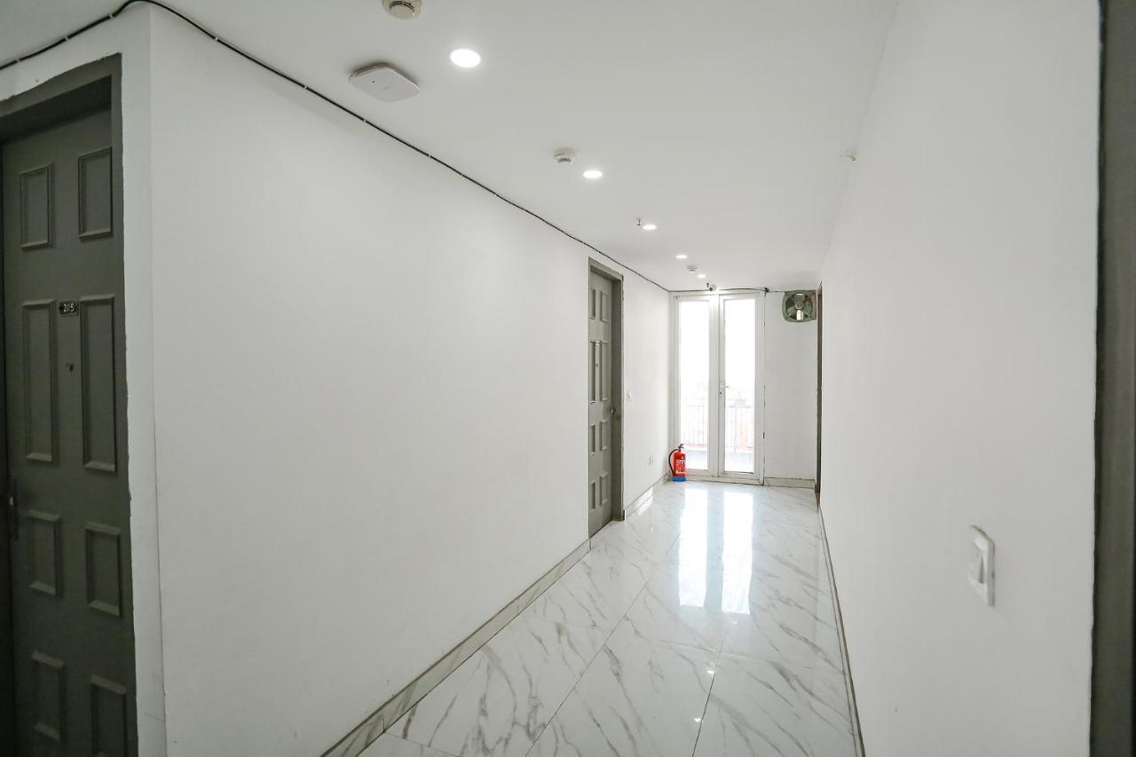 Fabhotel Vat - Meera Bagh Delhi  Extérieur photo